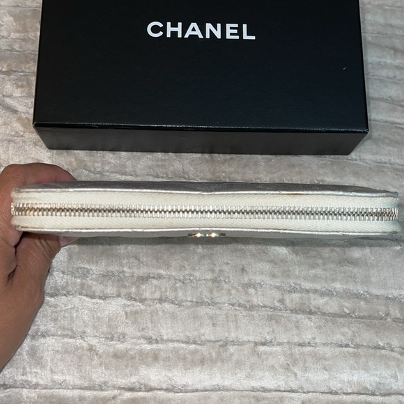 Preloved Chanel silver wallet great condition has some scuff marks . - Picture 5 of 14